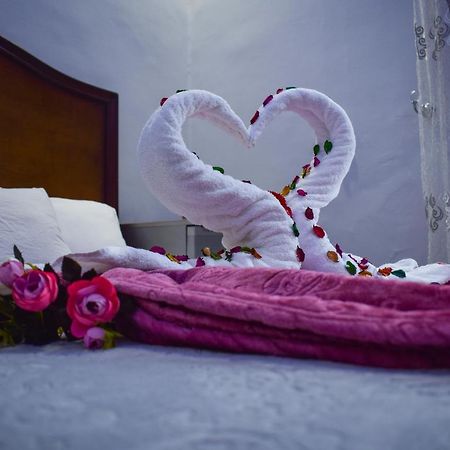 Crown Hotel Kairó Kültér fotó