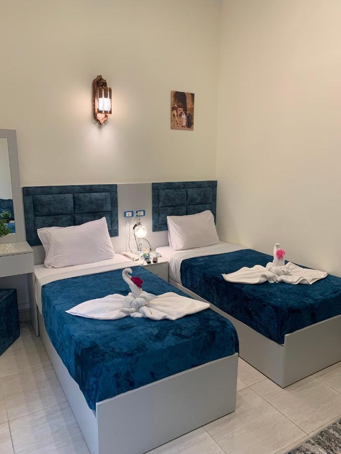 Crown Hotel Kairó Kültér fotó