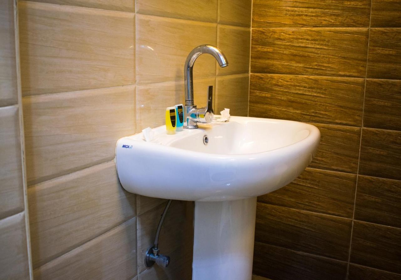 Crown Hotel Kairó Kültér fotó