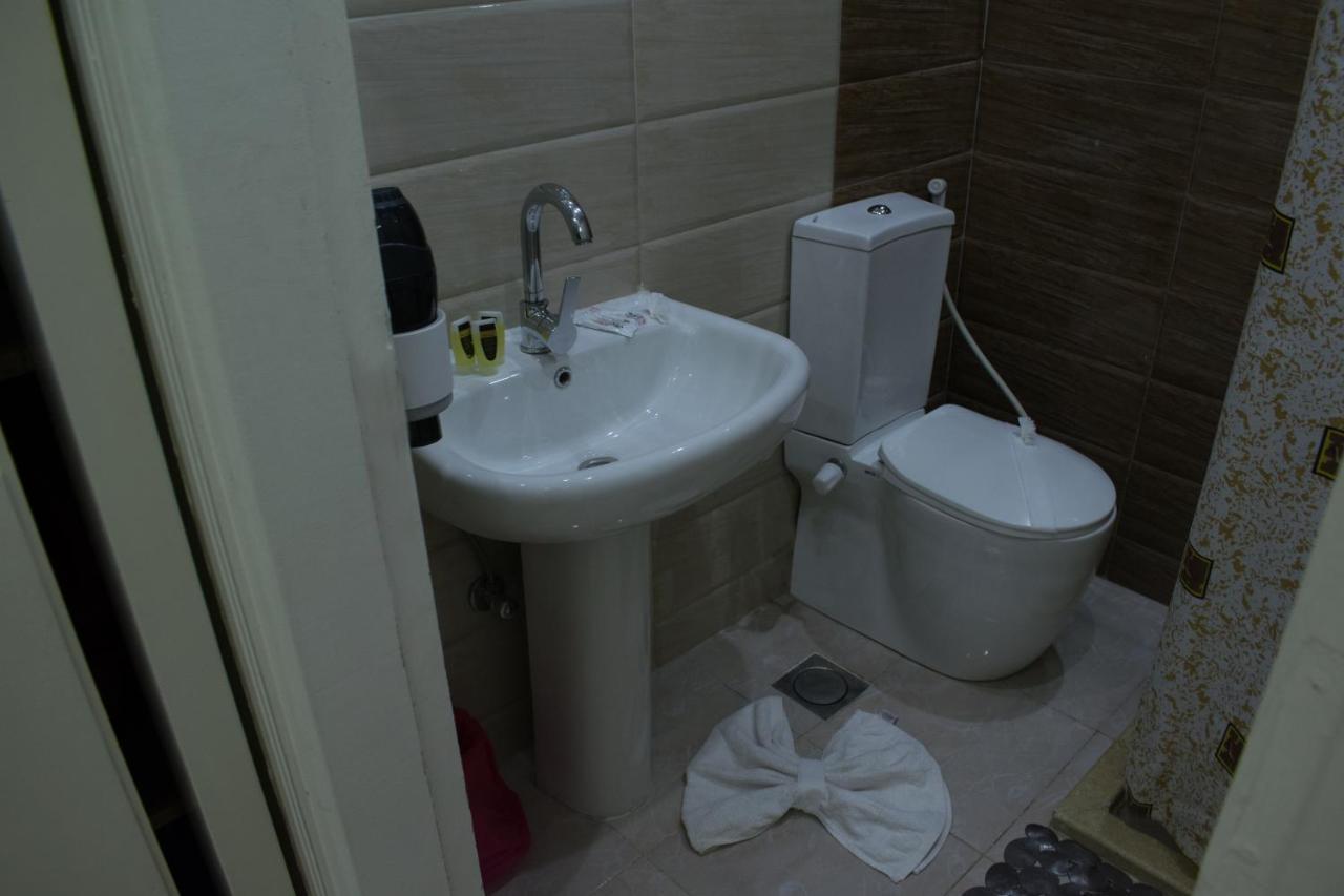 Crown Hotel Kairó Kültér fotó