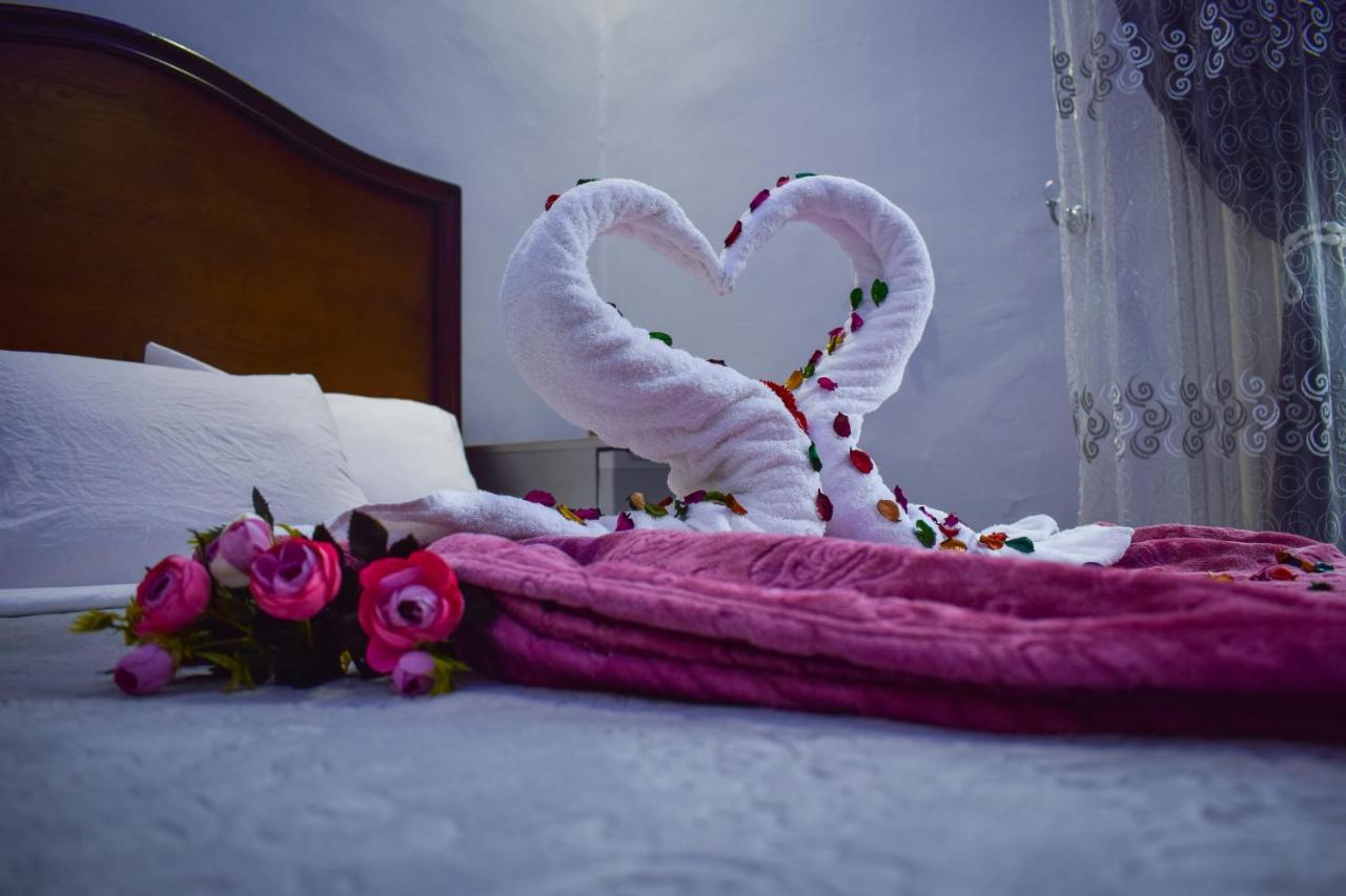 Crown Hotel Kairó Kültér fotó